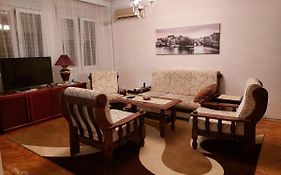 Boulevards Apartment